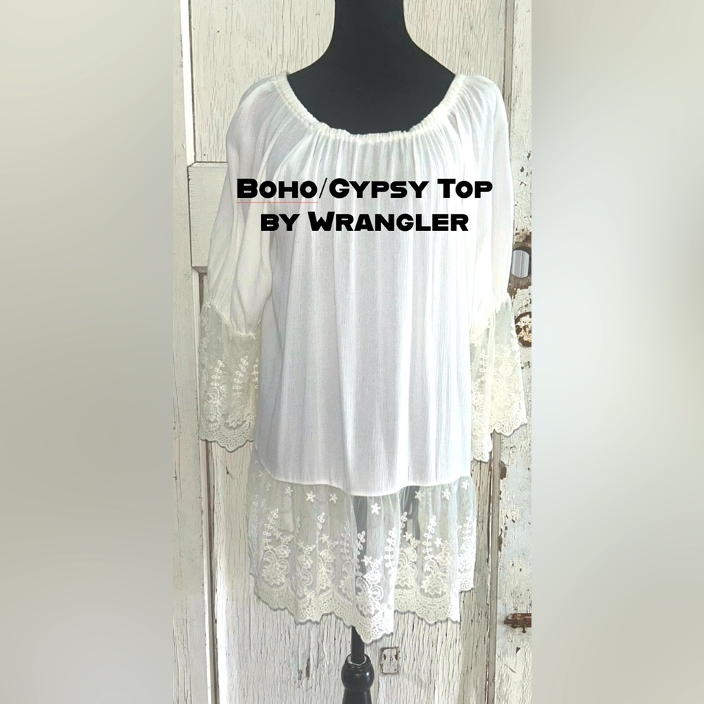 🌺🌺Wrangler Cream Ruffled 3/4 Sleeve Blouse🌺🌺